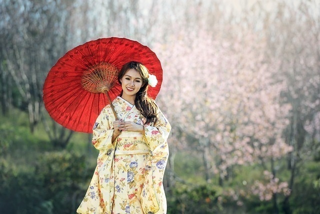 Kimono, traditional Japanese clothing